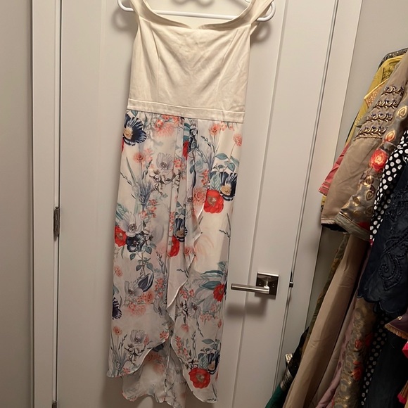 Beautiful forever new dress - Picture 6 of 7